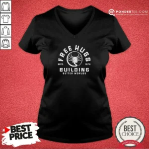 Nice Free Hugs Alien Facehugger Building Better Worlds 1979 V-Neck Shirt